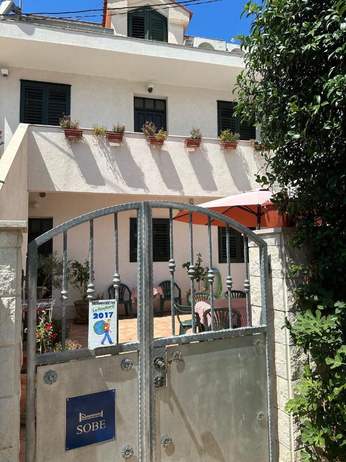 Longa Rooms Σίμπενικ Εξωτερικό φωτογραφία