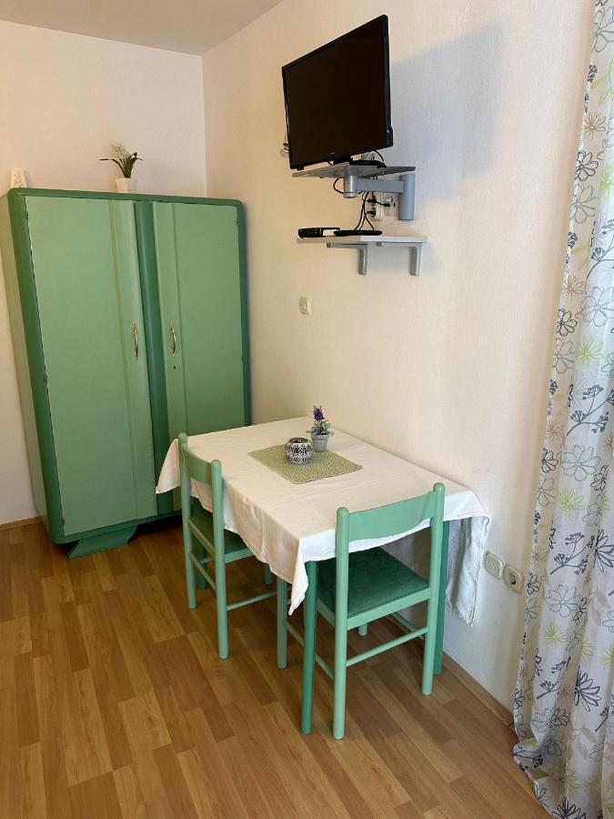 Longa Rooms Σίμπενικ Εξωτερικό φωτογραφία